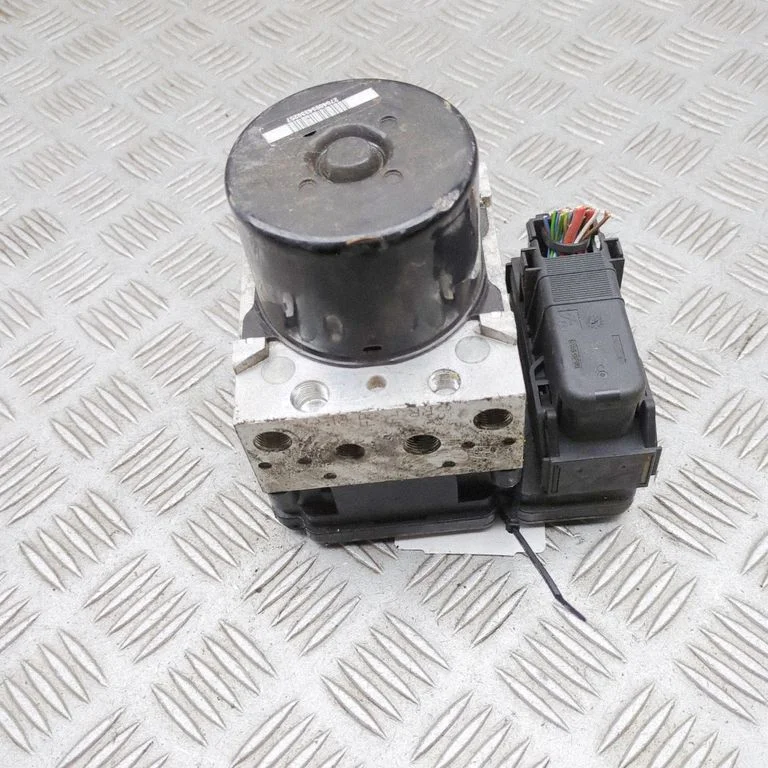 ABS block – Volvo S60 (2014-2018)