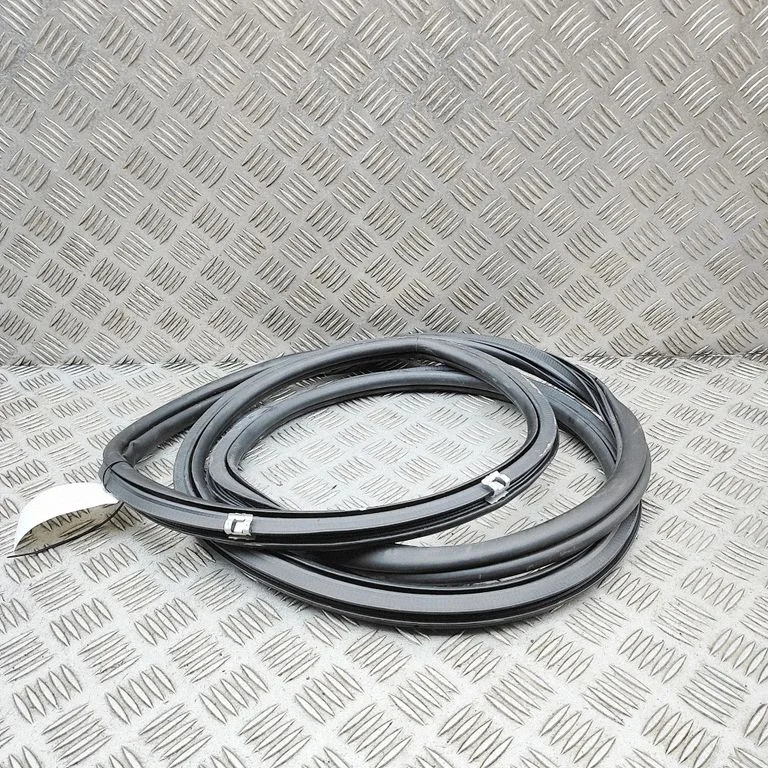 Rubber seal front coupe door EKEA5407111