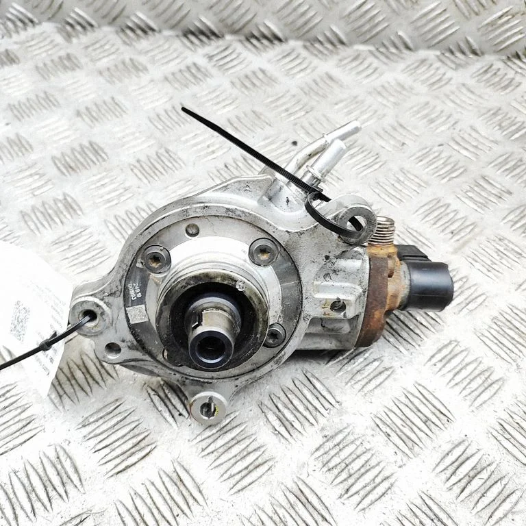 Fuel injection high pressure pump HG9Q9B395AA