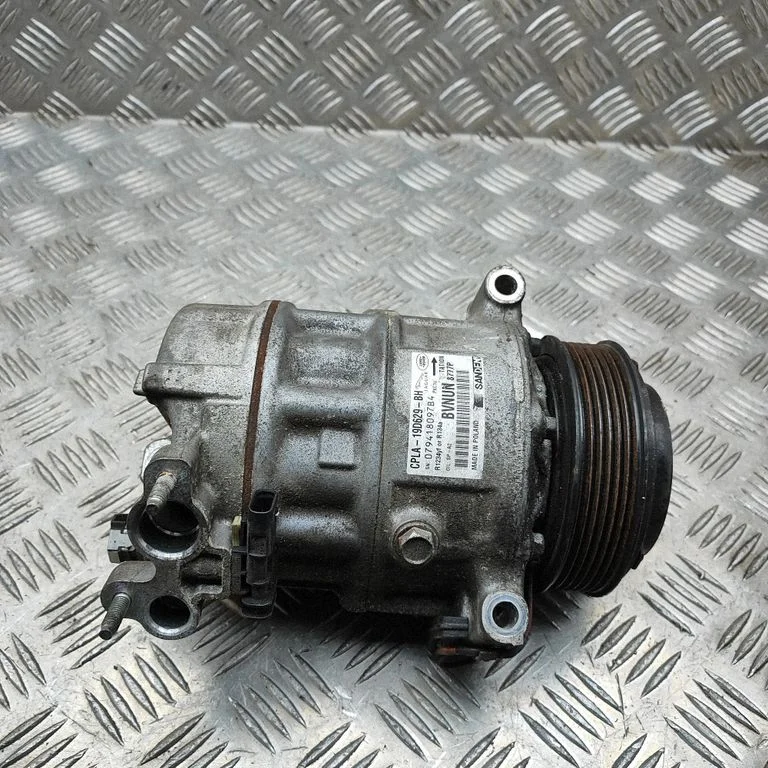 Kliimakompressor (pump) – Land Rover Range Rover Velar (2017-)
