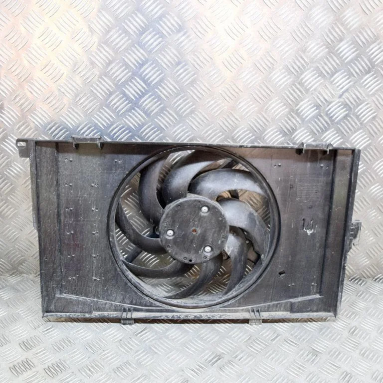Radiaatori ventilaatori difuusor – BMW i3 (2013-)