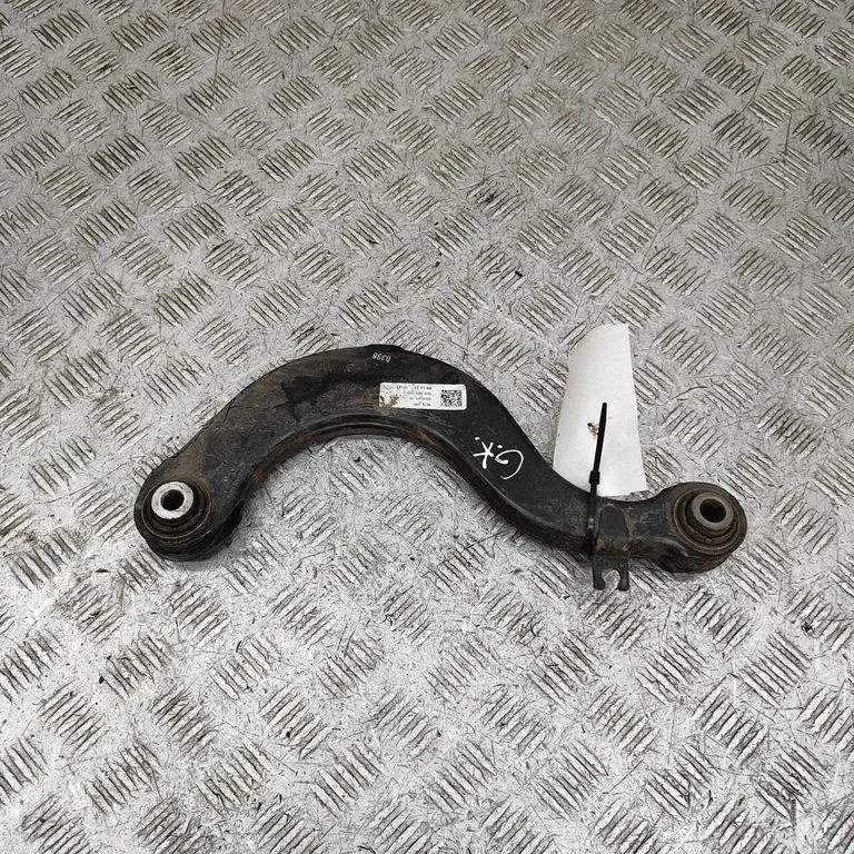 Tagumine ülemine õõtshoob 5Q0505323