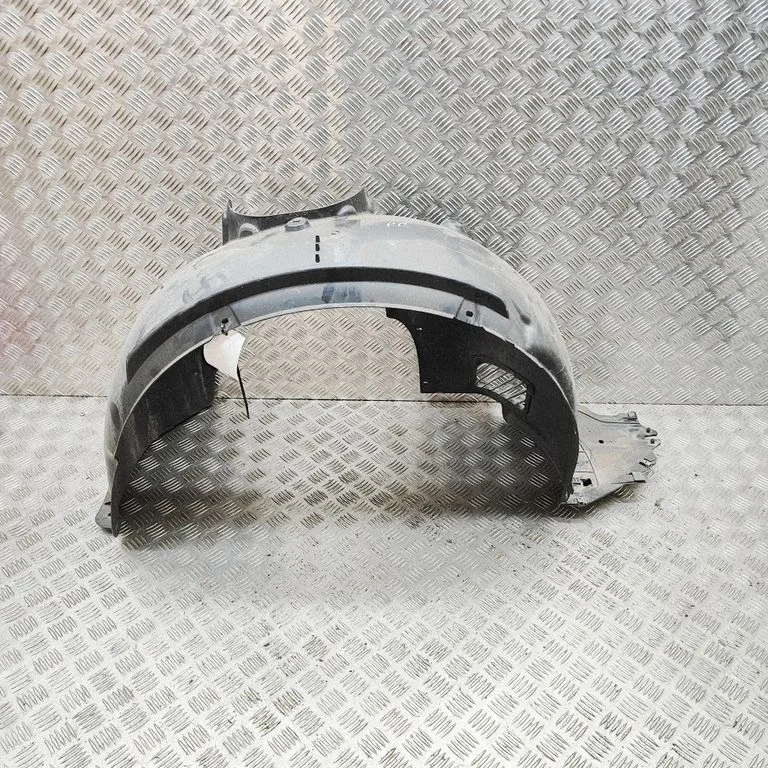 Esimene rattakoopa katteliist / porikaitse 5E3809958K