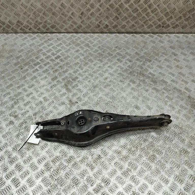 Tagumine ülemine õõtshoob 5QA505371