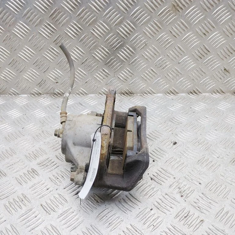 Front brake caliper 58130K4100