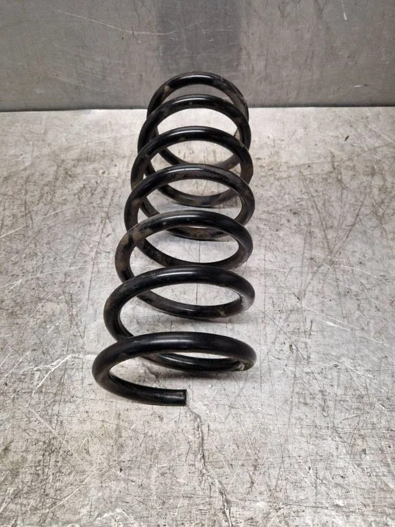 Rear coil spring – Volvo XC60 (2009-2013)