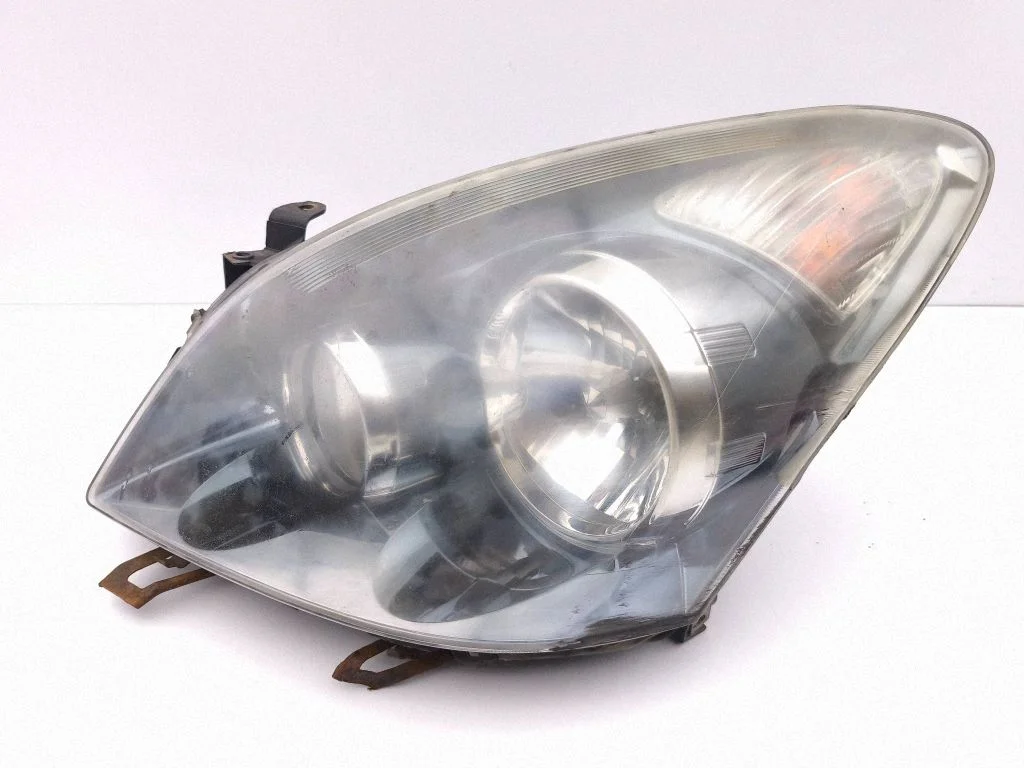 Esituli P7106L