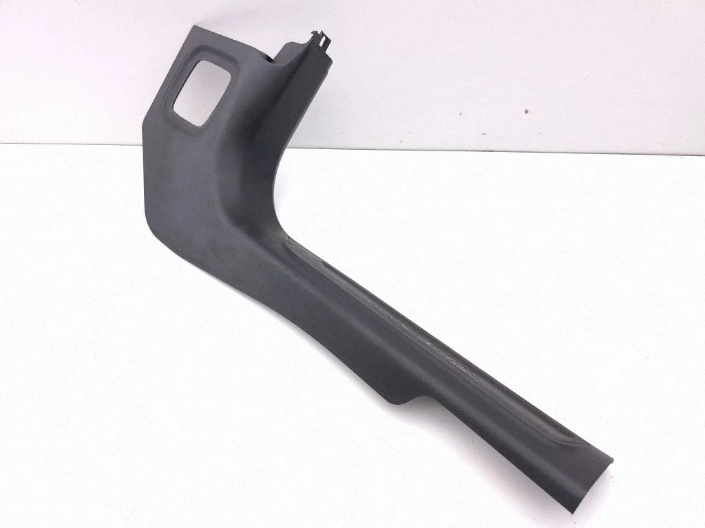 Front sill trim cover 670047742