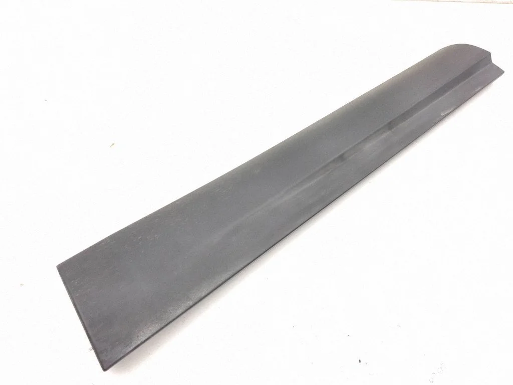 Rear door trim (molding) 670035238