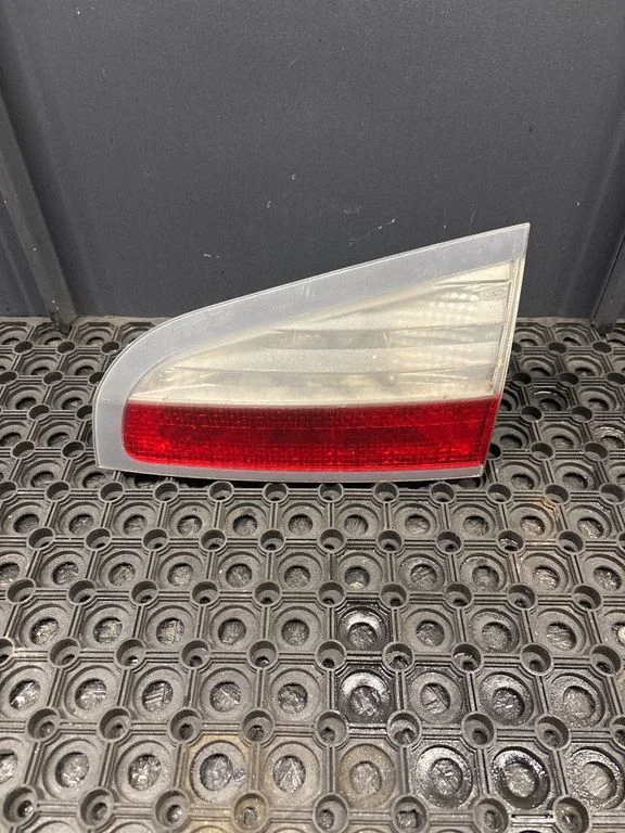 Tailgate rear/tail lights 6M2113A602AK