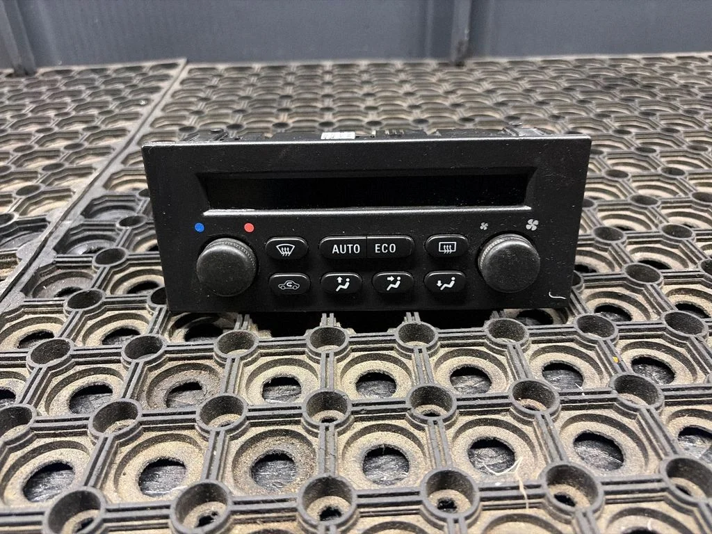 Climate control unit 24442472