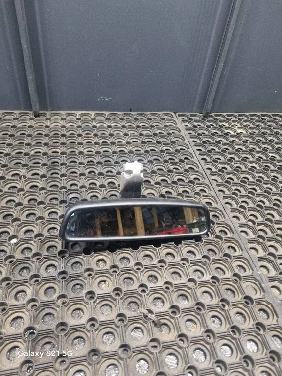 Rear view mirror (interior) – Volvo V60 (2013-2018)