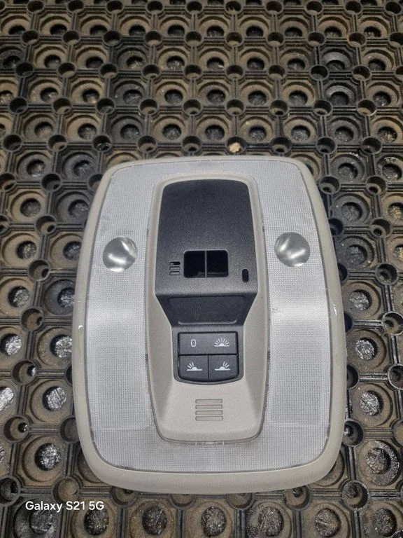 Front seat light – Volvo V60 (2013-2018)