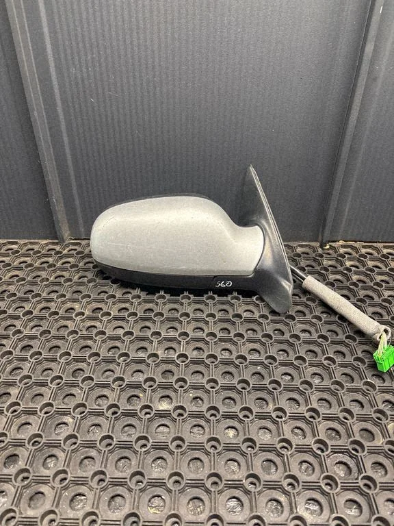 Front door electric wing mirror E11015463