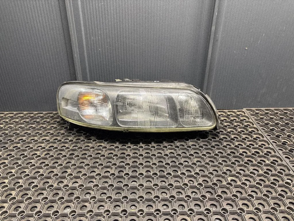 Headlight/headlamp 8693578