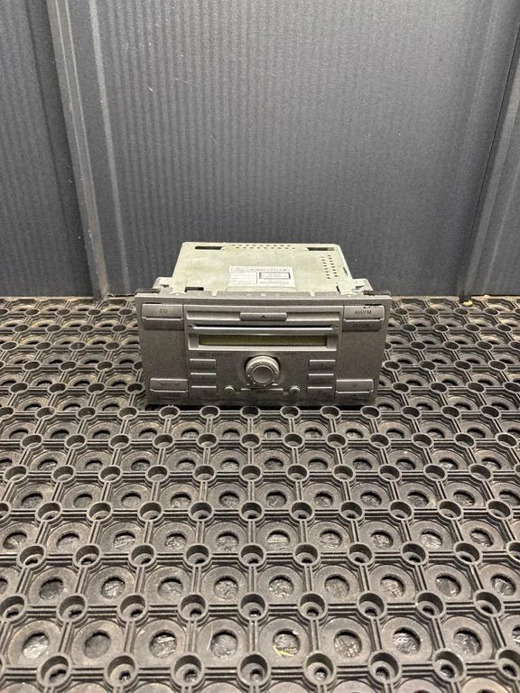 Radio, odtwarzacz CD/DVD, nawigacja 6M2T18C815AF