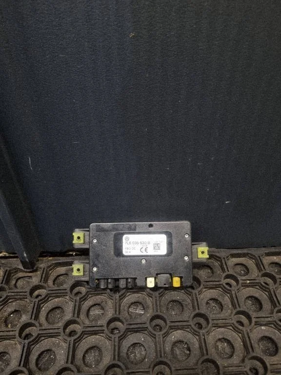 Aerial antenna amplifier 7L6035530B