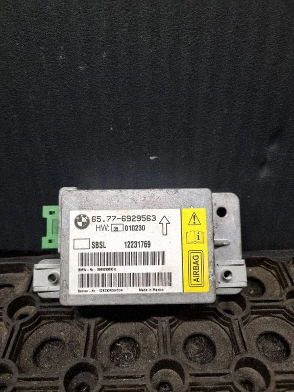 Airbag deployment crash/impact sensor – BMW 7 Series E65 E66 (2001-2008)