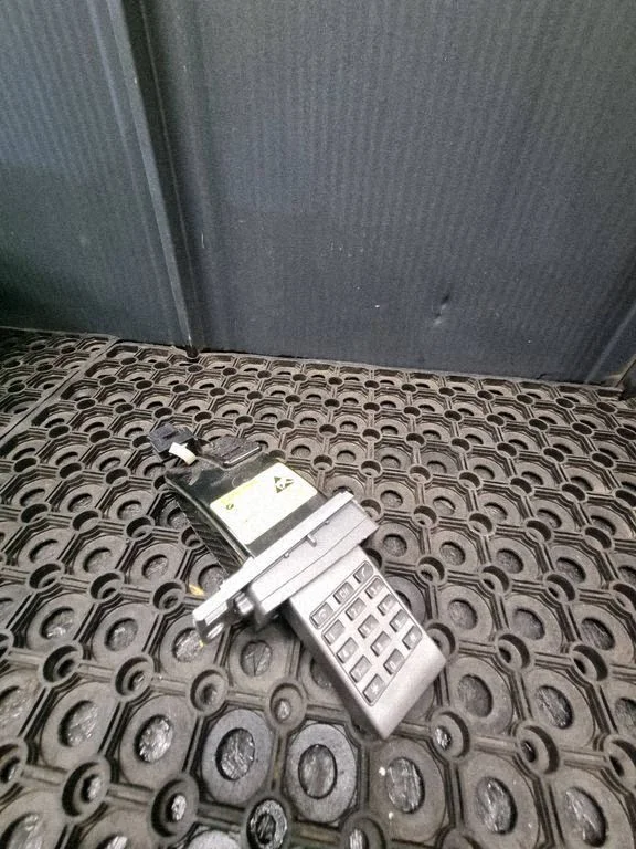 Phone keyboard – BMW 7 Series E65 E66 (2001-2008)