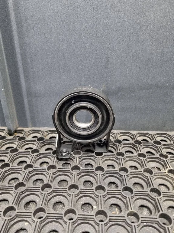 Prop shaft support center bearing
