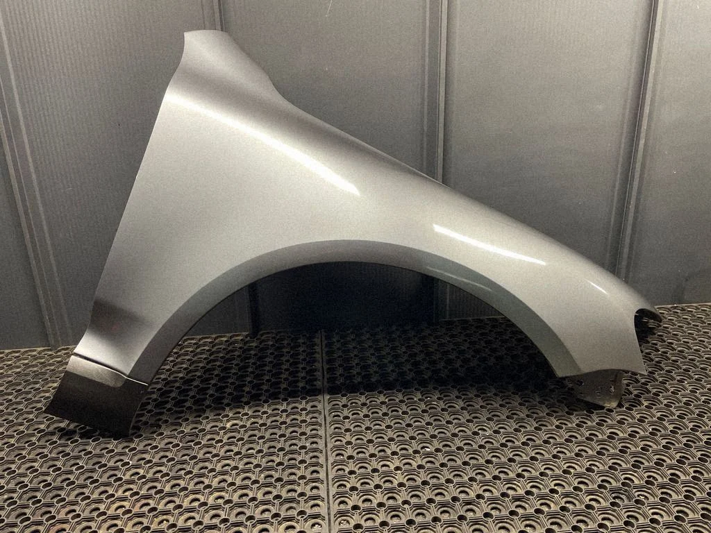 Fender – Volkswagen Touareg I (2002-2010)