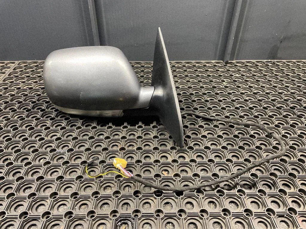 Front door electric wing mirror – Volkswagen Touareg I (2002-2010)