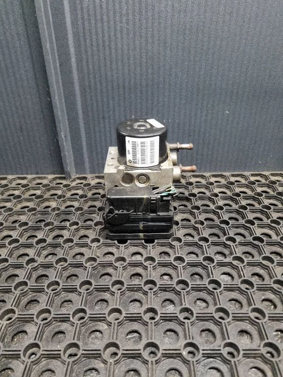 ABS block P04721601AI