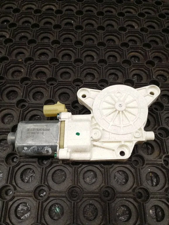 Sliding door motor – Chrysler Grand Voyager V (2007-2015)