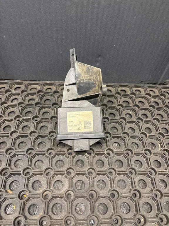Xenon control unit/module – Volvo V50 (2008-2012)