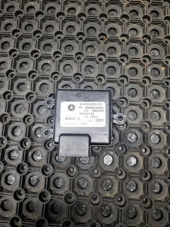 Parking PDC control unit/module – Chrysler Grand Voyager V (2007-2015)