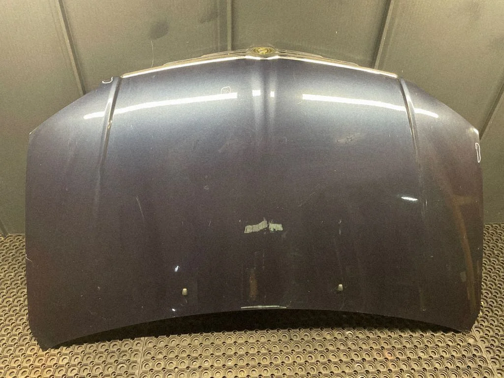 Engine bonnet/hood – Chrysler Grand Voyager V (2007-2015)