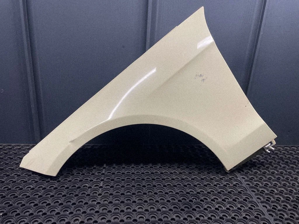 Fender – Mercedes-Benz E-Class W212 (2009-2016)