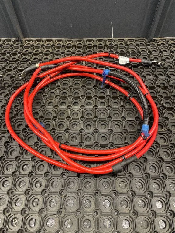 Positive cable (battery) – Mercedes-Benz E-Class W212 (2009-2016)