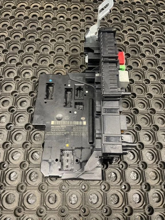 Comfort/convenience module – Mercedes-Benz E-Class W212 (2009-2016)
