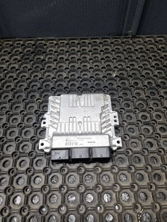 Engine control unit/module 31355712 – Volvo C30 (2010-2013)