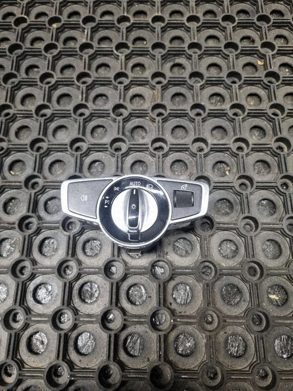 Light switch – Mercedes-Benz C-Class W205 (2014-2021)