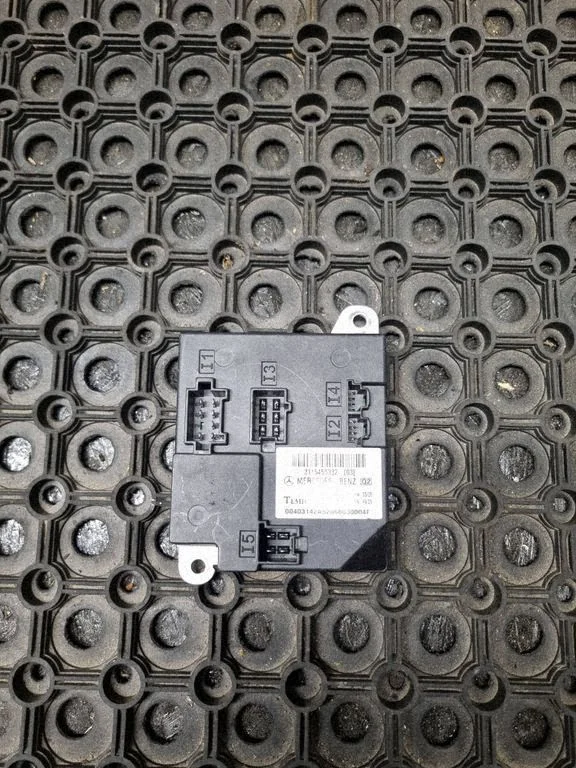 Comfort/convenience module – Mercedes-Benz E-Class W211 (2002-2009)