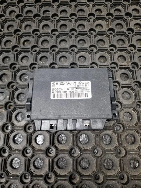 Parking PDC control unit/module – Mercedes-Benz E-Class W211 (2002-2009)