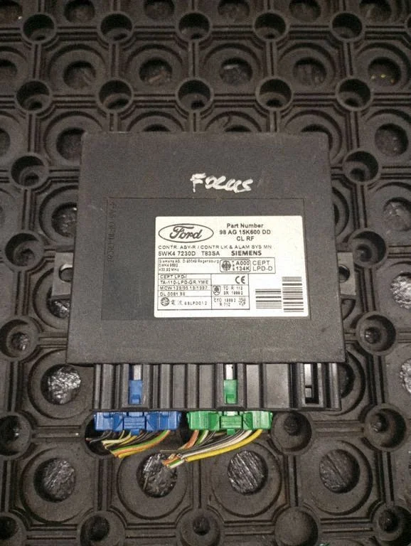 Comfort/convenience module – Ford Focus C-MAX (2003-2010)