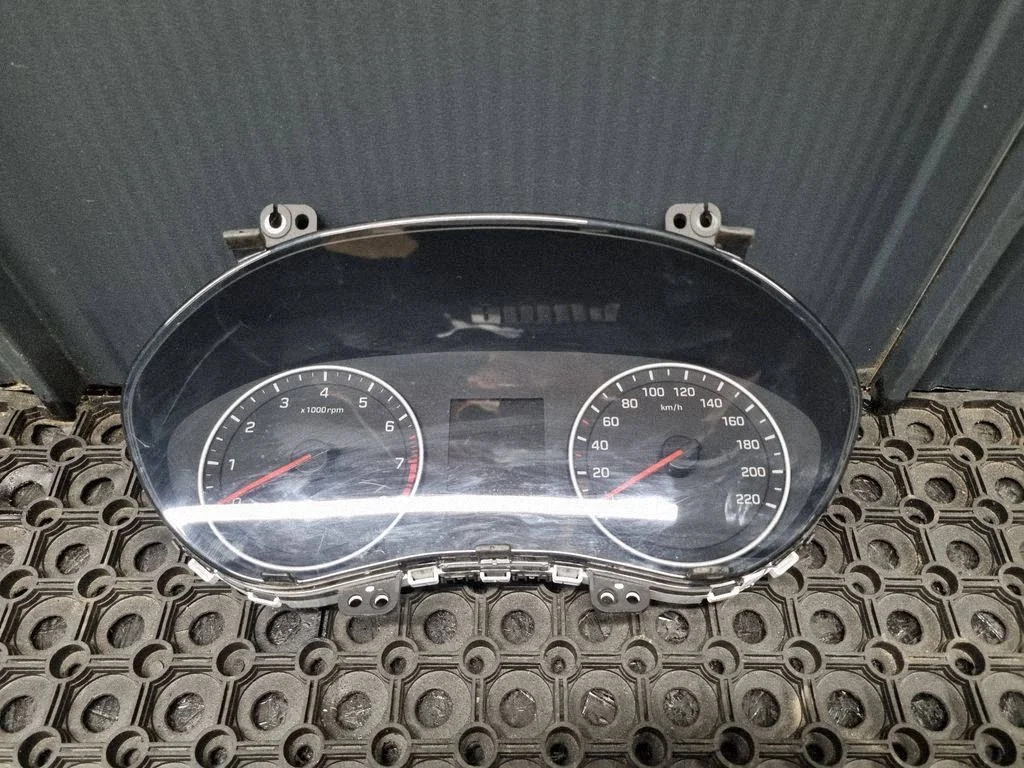 Speedometer (instrument cluster) 94033C8200