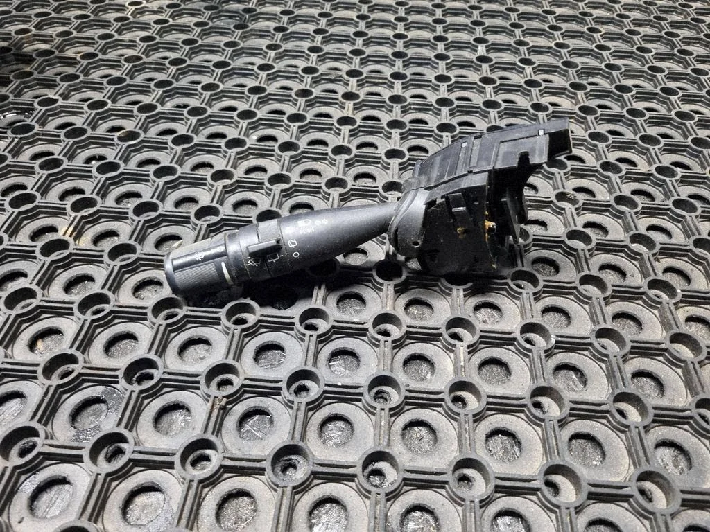 Wiper control stalk – Chrysler Grand Voyager V (2007-2015)