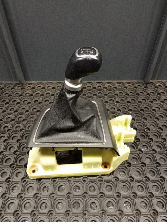Gear shifter surround trim plastic 84650C8010
