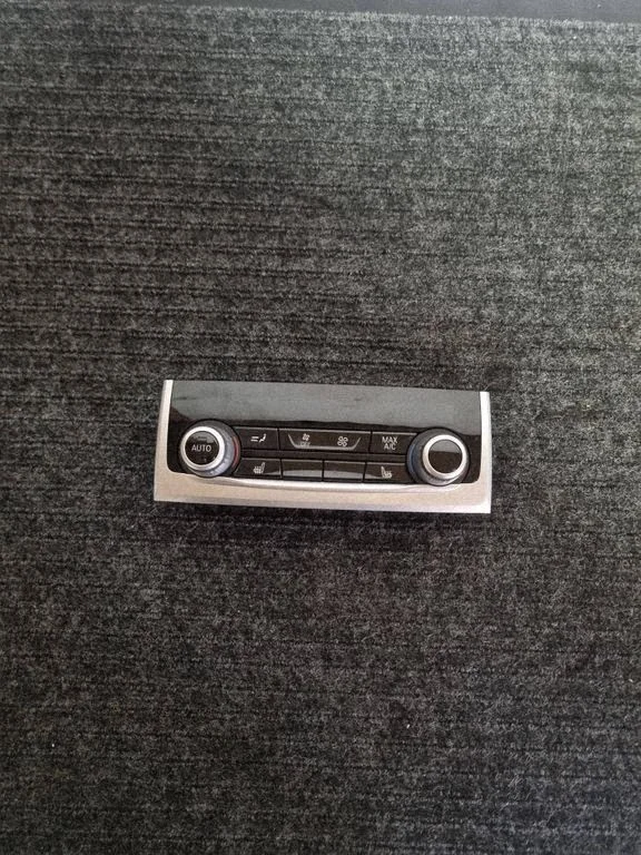 Climate control unit 6834406