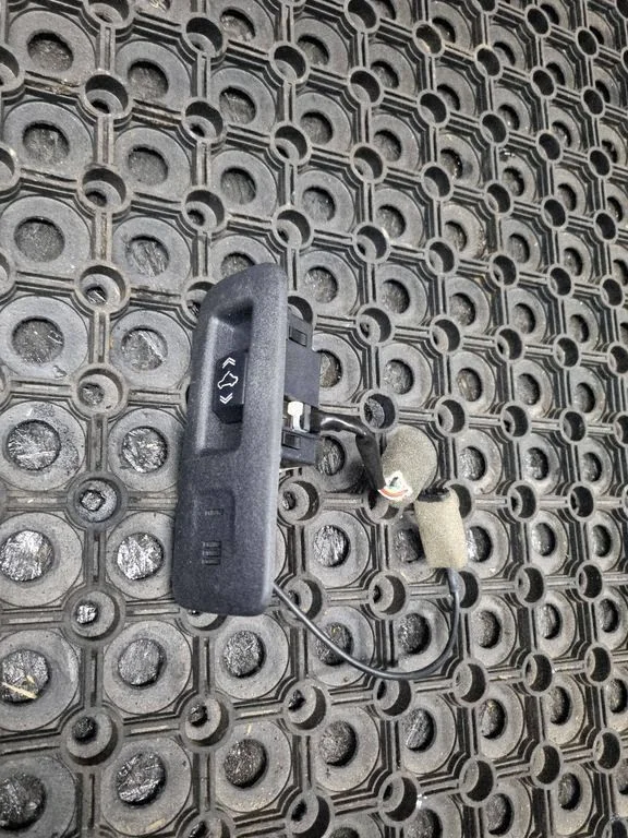 Sunroof switch