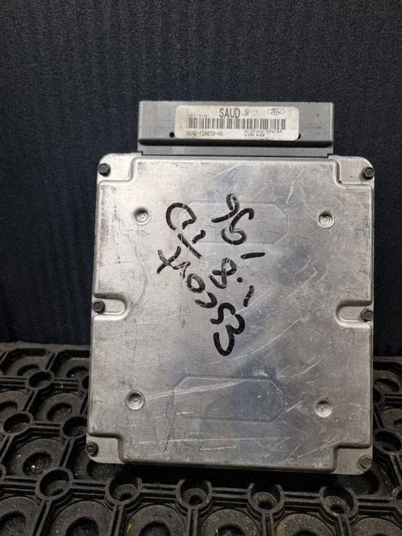 Engine control unit/module 96AB12A650HD – Ford Escort (1995-2004)