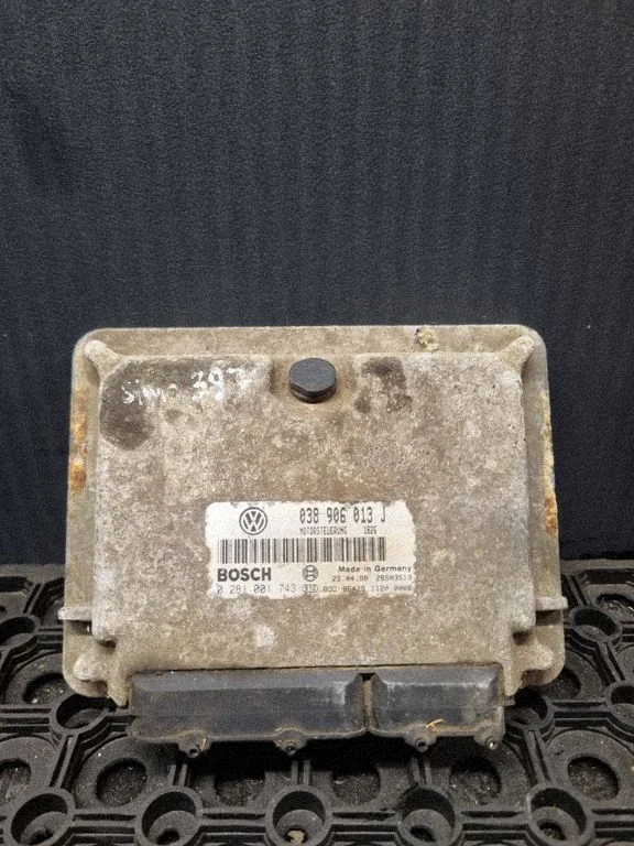 Engine control unit/module 038906013J