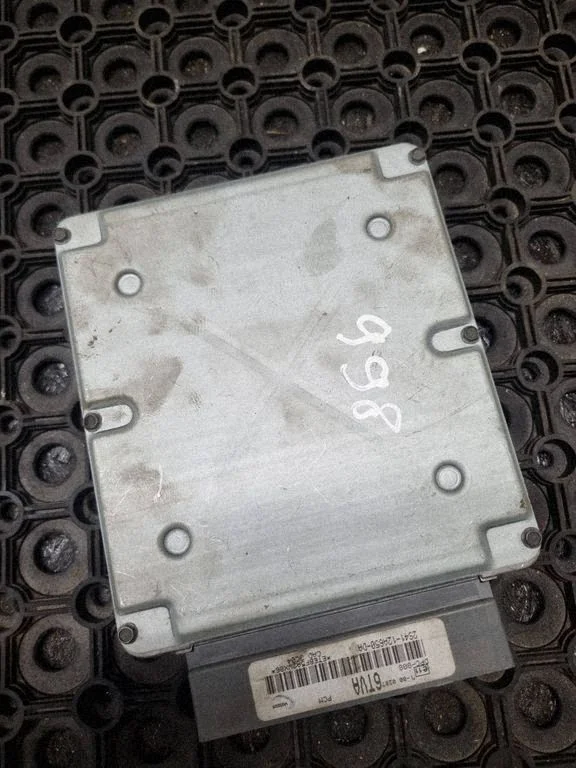 Mootori juhtplokk – Ford Focus C-MAX (2003-2010)