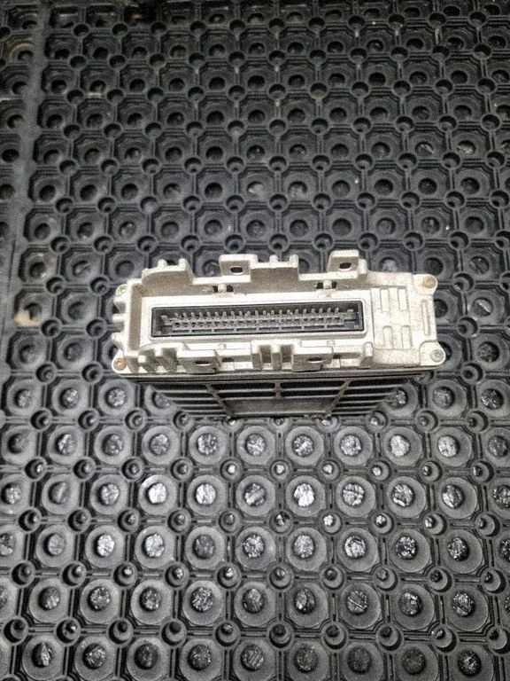 Engine control unit/module 0261200257