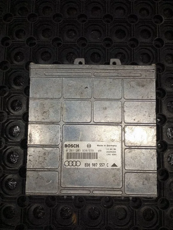 Engine control unit/module 0261203938