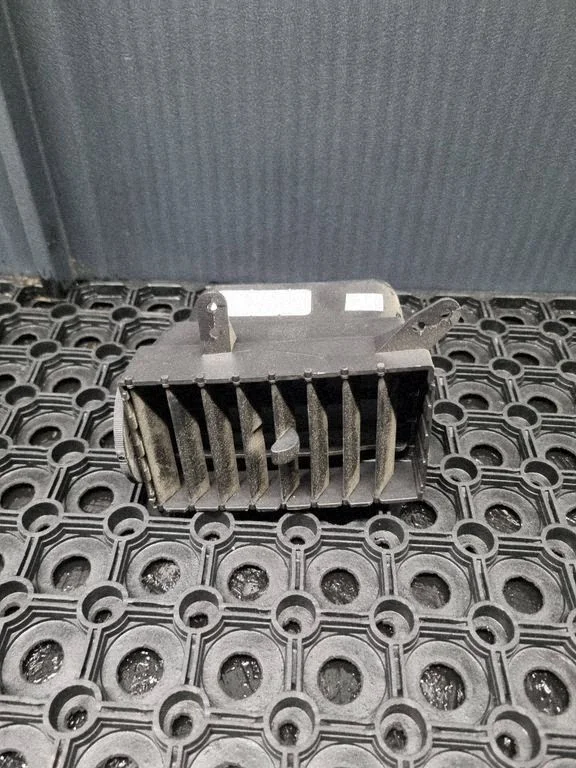 Dash center air vent grill 05028821AA
